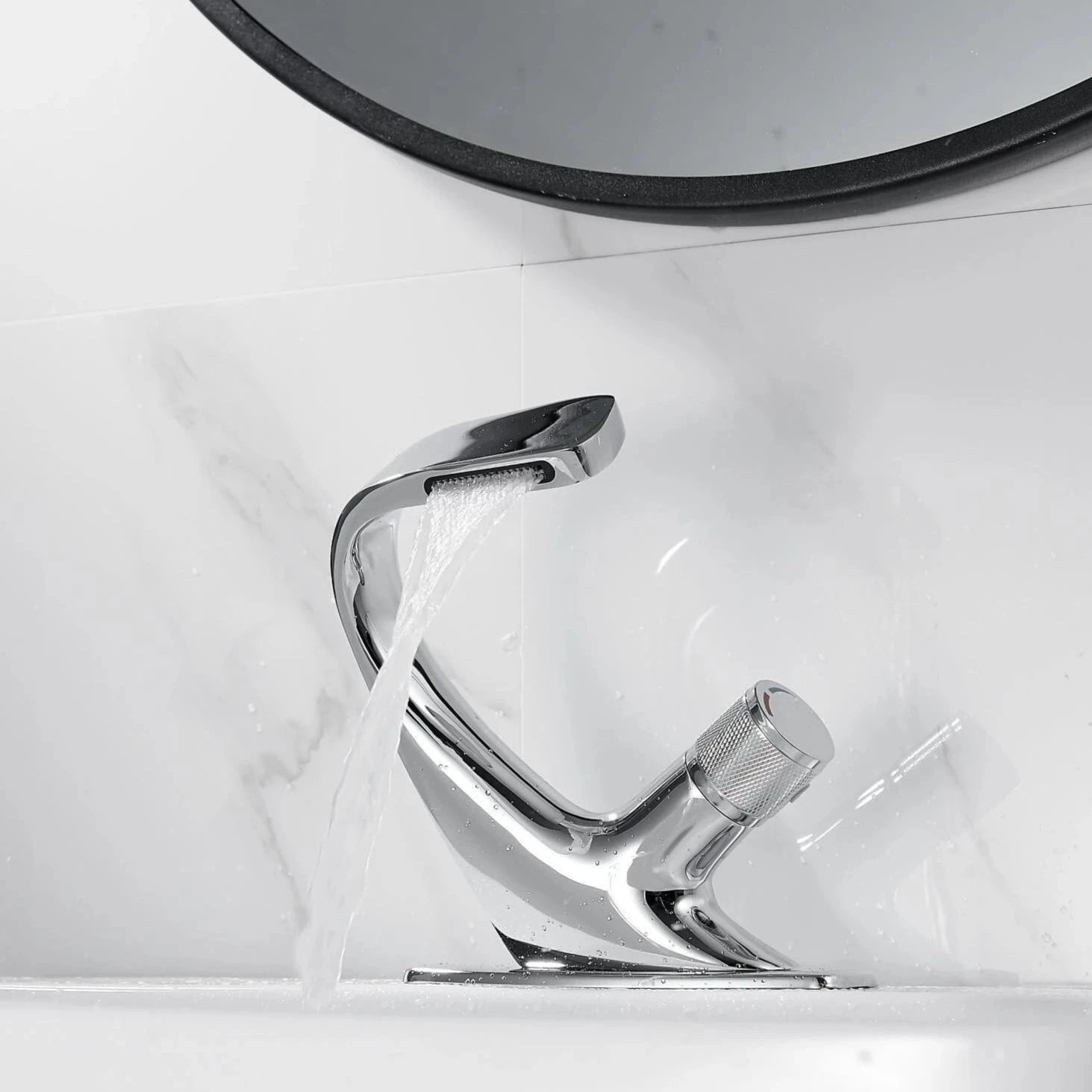 Chrome luxury bathroom faucet