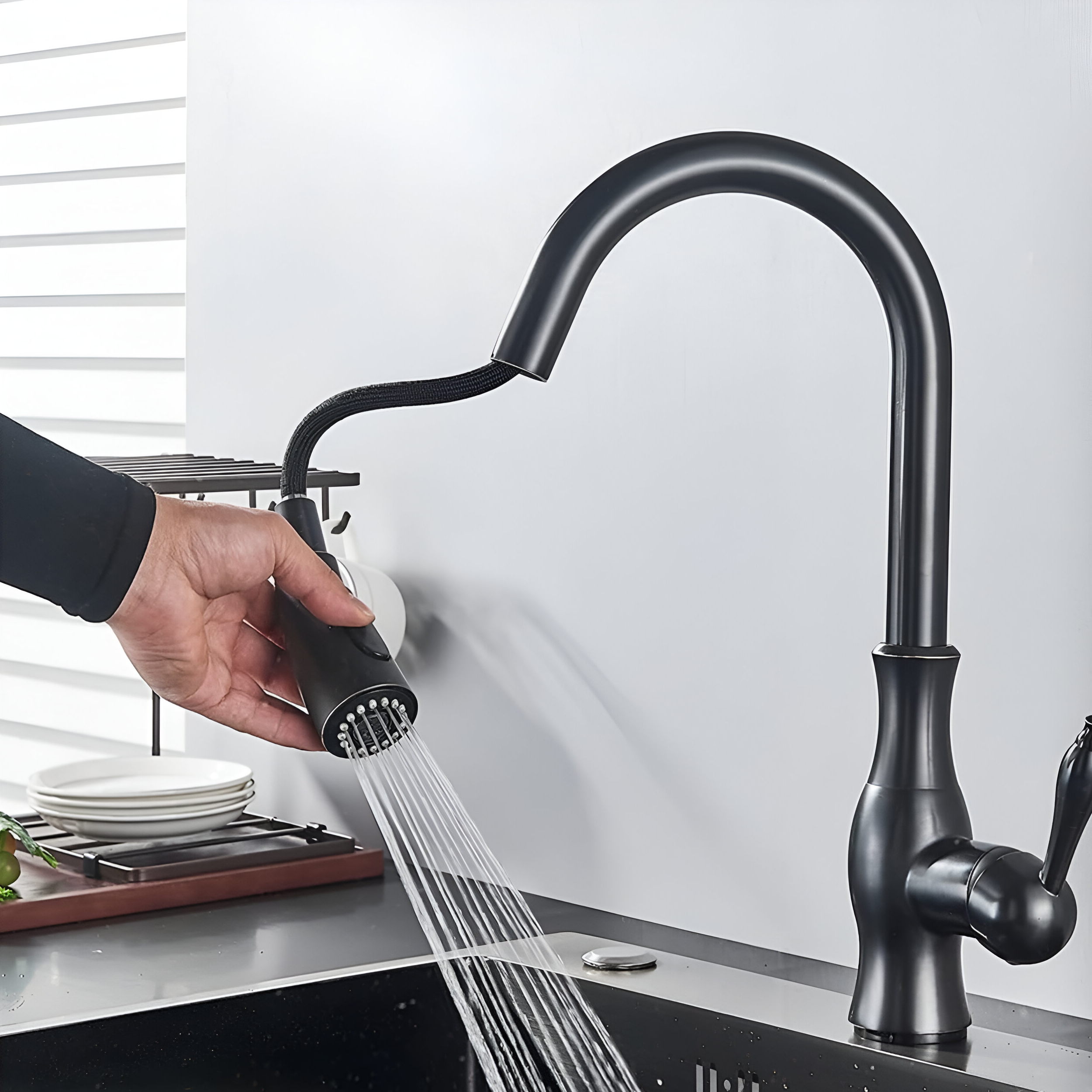 Hornavan pullout faucet black