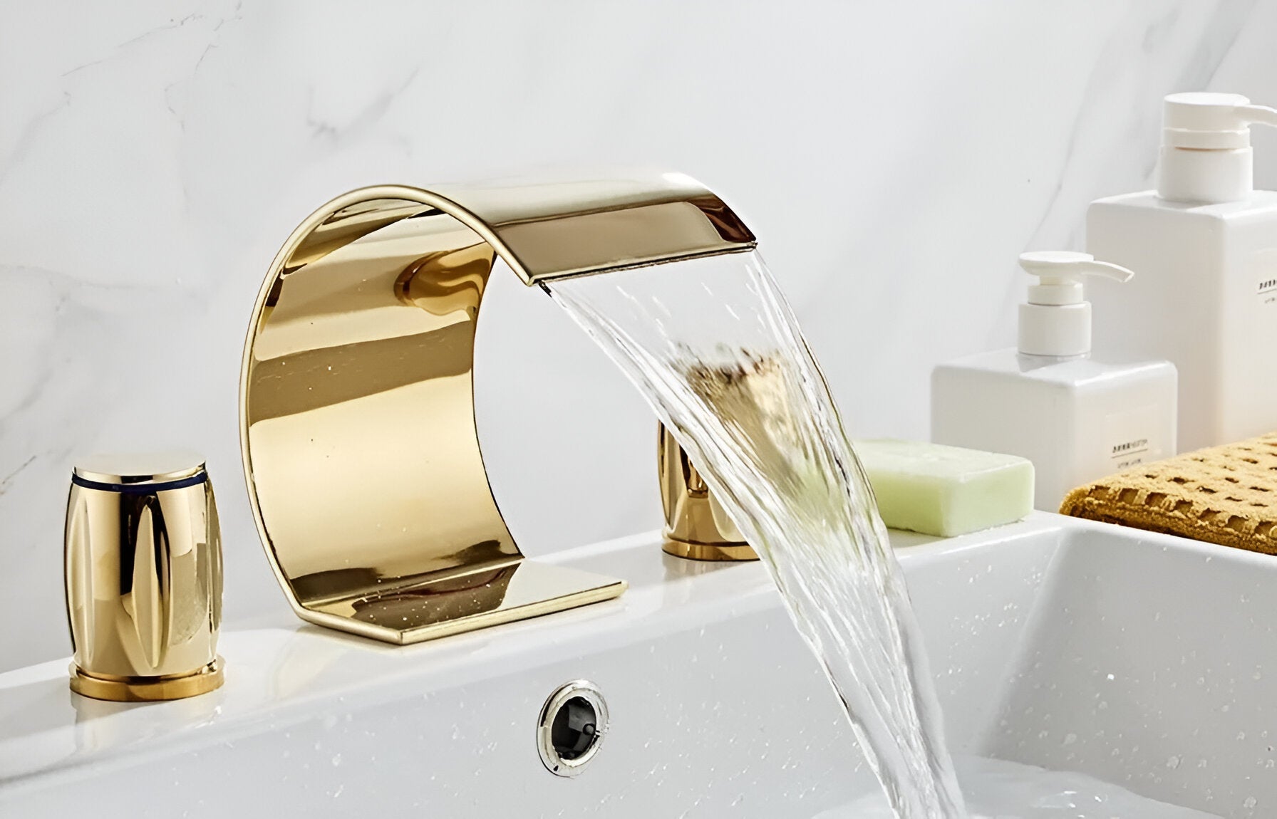 Golden color luxury waterfall bathroom faucet