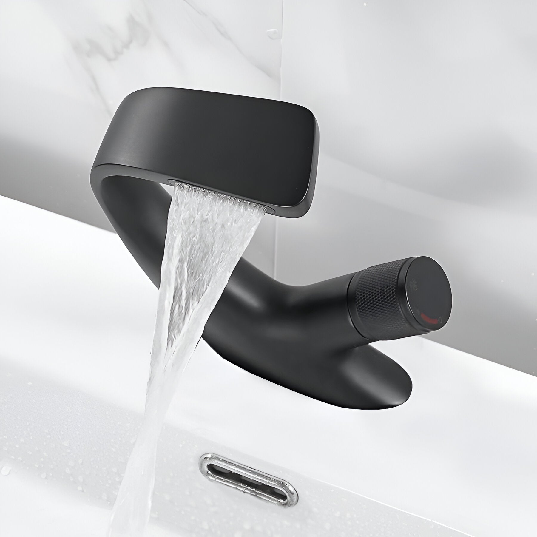 Black elegant bathroom washbasin faucet